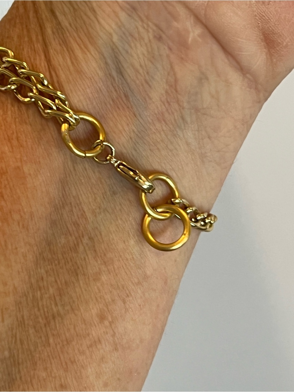 Golden Bracelet - Picture 4 of 4